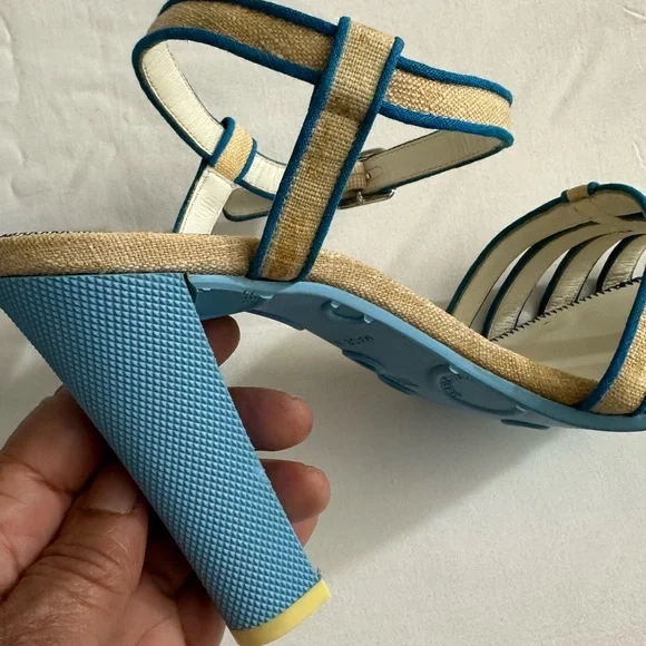 MAC Jacobs Canvas Blue and Cream Pattern Strappy Heel Sandals Size 8.5 - Picture 4 of 8